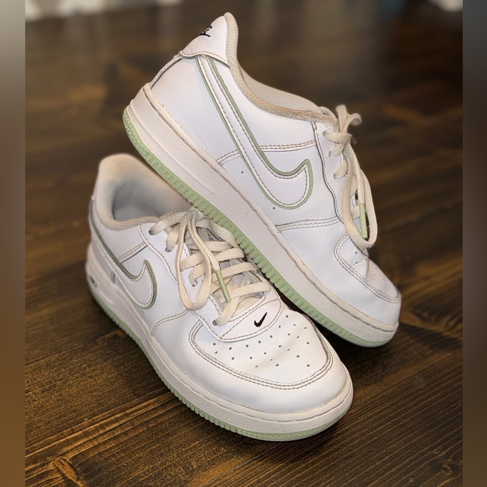 Nike Air Force Sneakers 1 '07 Honeydew Kids Size 2.5 Y